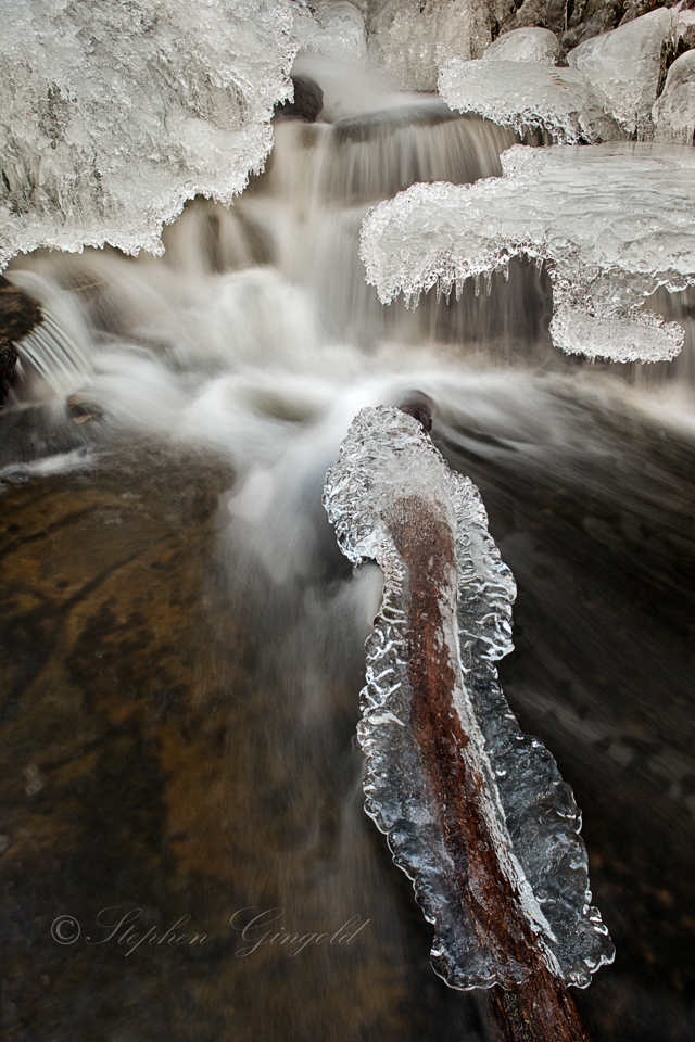 Murphy-Falls-with-iced-branch-013016-960Web
